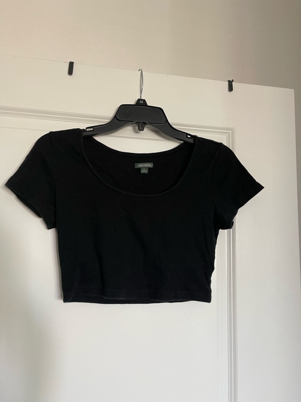 wild fable Black Scoop-Neck Cropped Tee